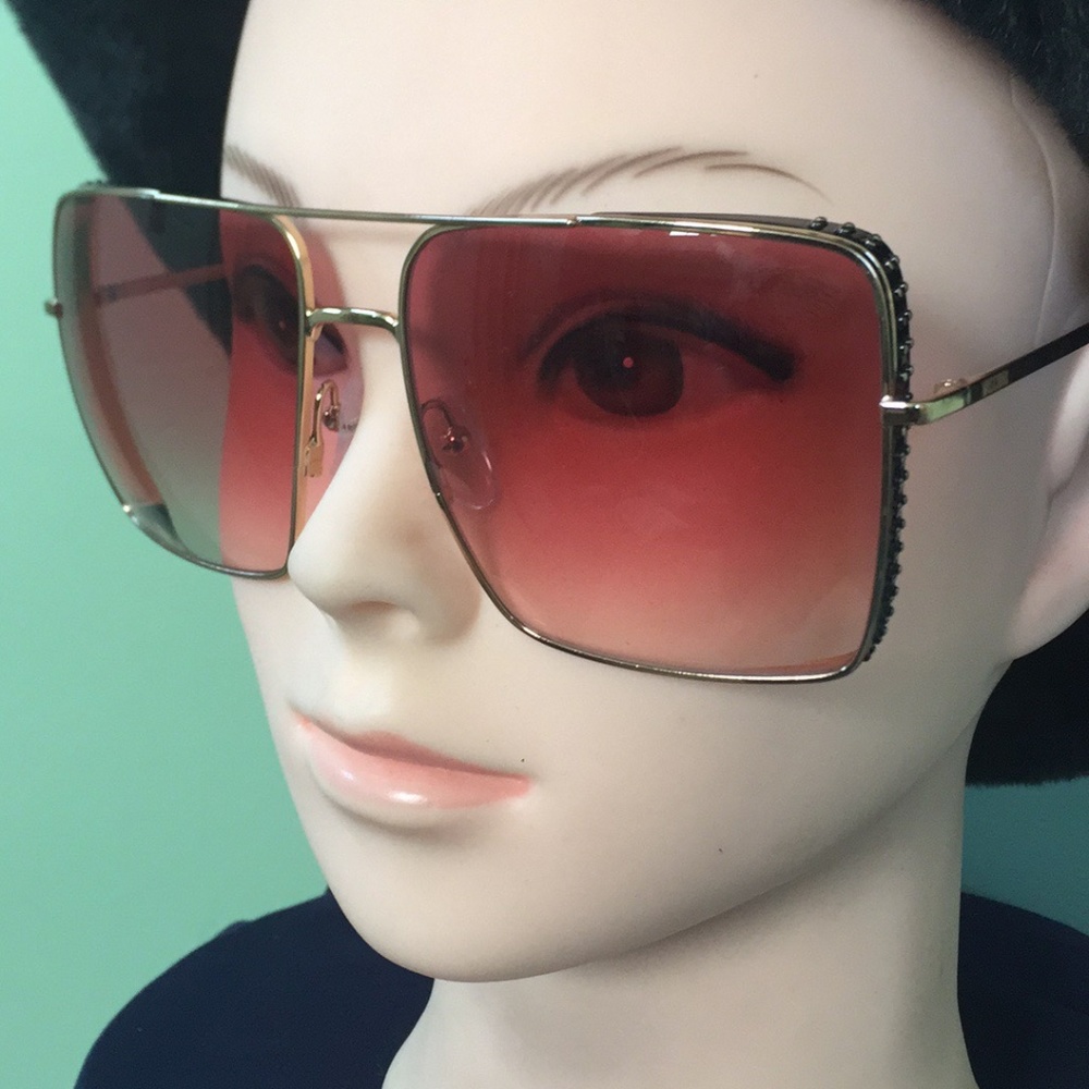 Moschino Oversized Sunglasses - Picture 2 of 12